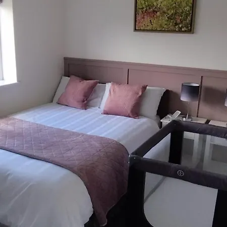 - Sleeps 4 - Near Aran Islands - Parking Apartamento